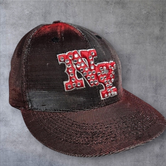 Kethos & B Red & Black Metallic New York Yankees Fitted Baseball Hat Size XL - Picture 1 of 11